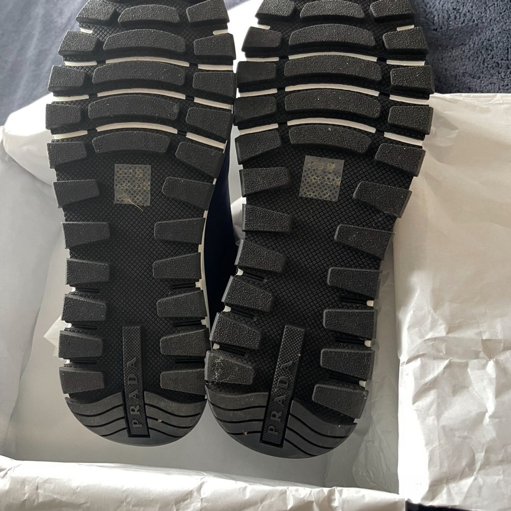Size 38 women’s Prada nylon sneakers - Picture 2 of 6